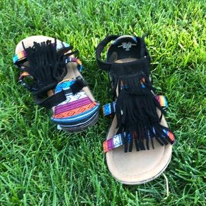 Minnetonka fringe sandals